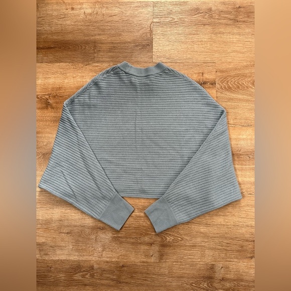 Wool/Linen Blend Aritzia Wilfred Free Lolan Cropped Sweater Size XS Light Blue - Picture 4 of 11